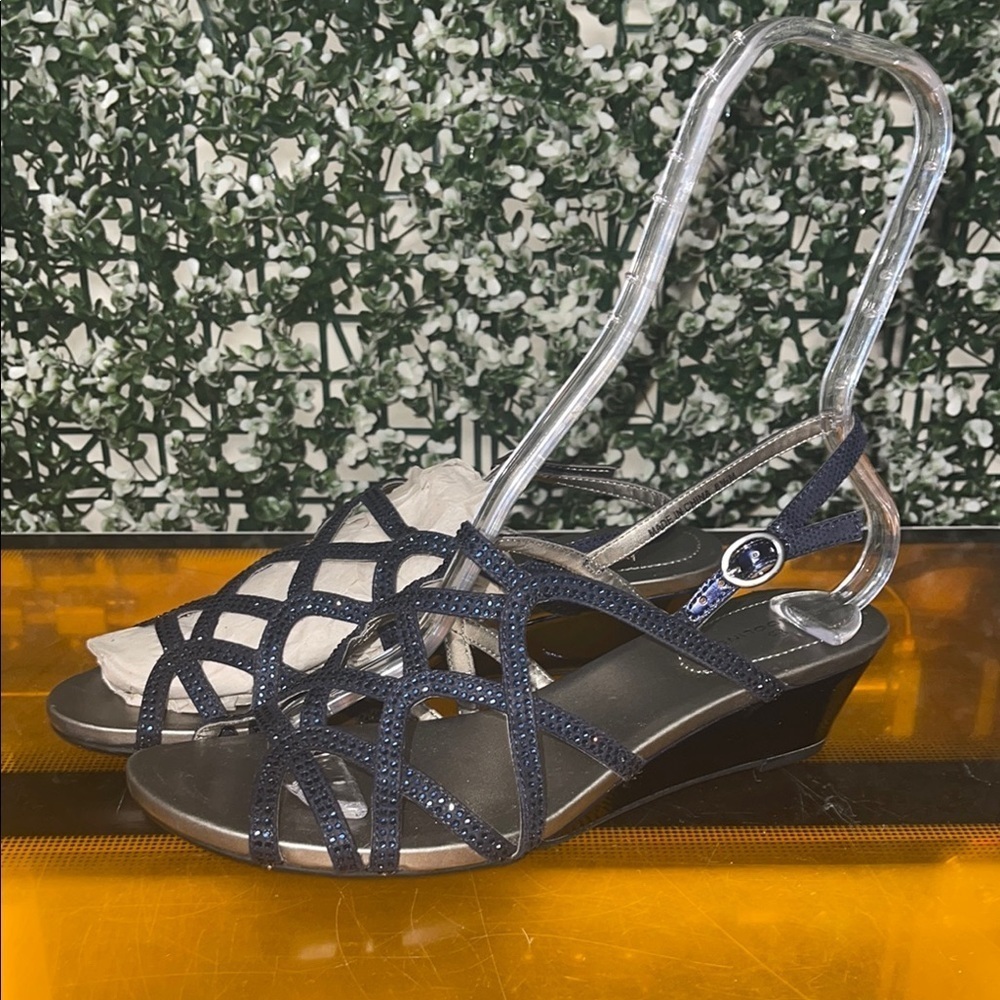 Bandolino Blue Wedge Sandals with Strappy Design - Picture 1 of 6